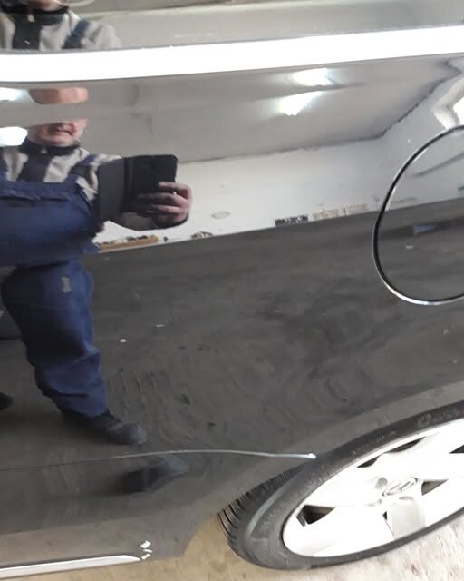 Lac corectat cu finisaj oglindă