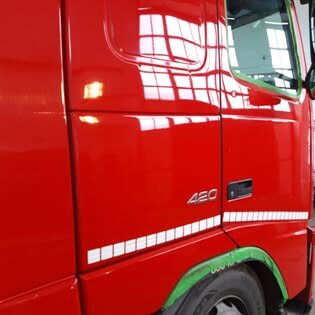 Ușă de cabină de camion spălată